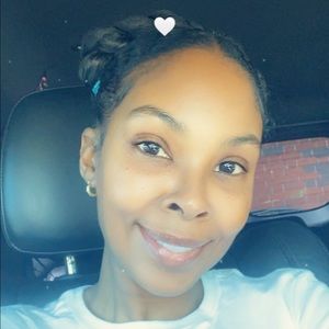 Meet your Posher, Latoya